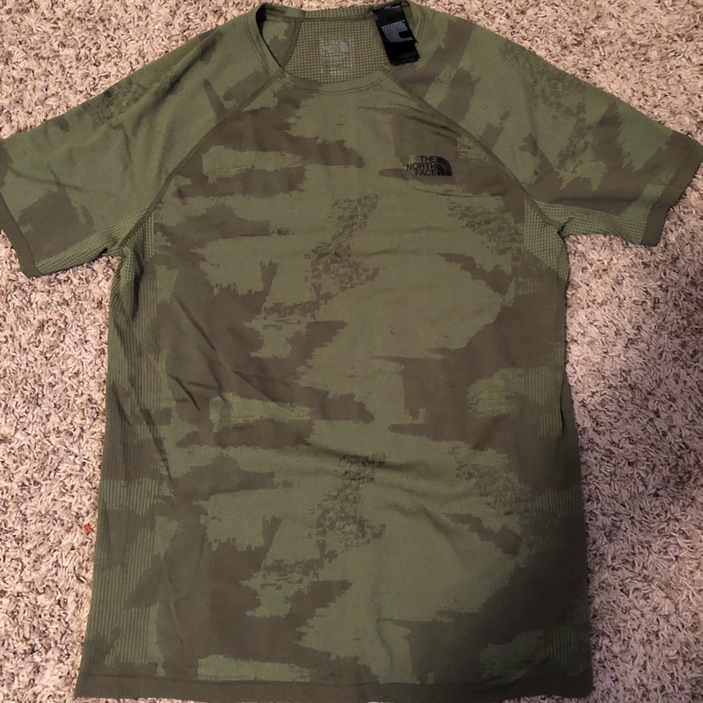 Camo print North face active wear t shirt